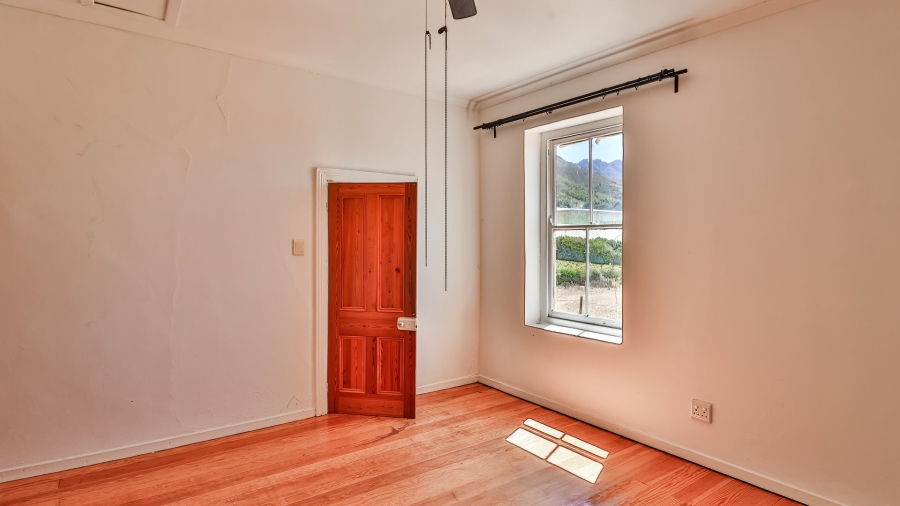 4 Bedroom Property for Sale in Riebeek Kasteel Western Cape